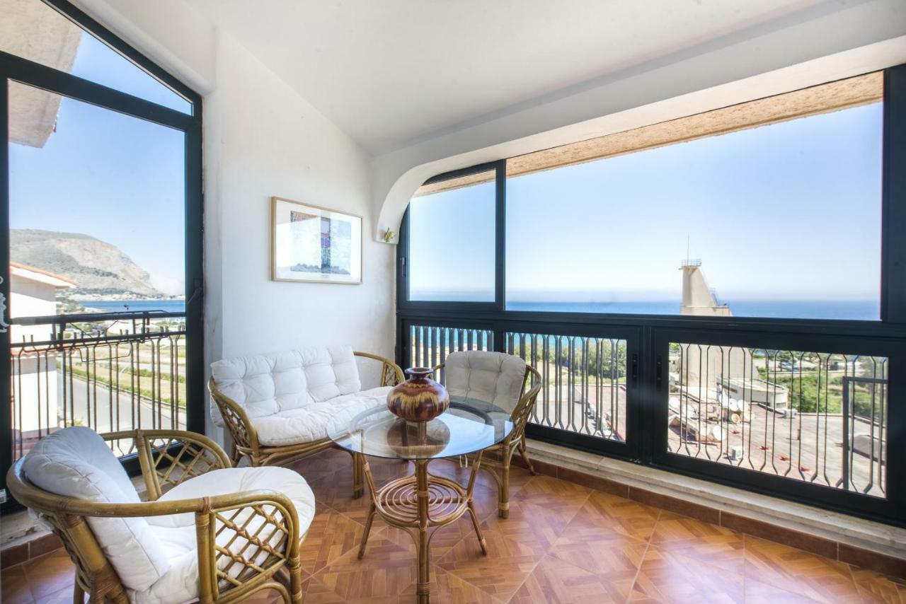 Casa Con Terrazza Sul Mare All'Addaura Palermo Kültér fotó