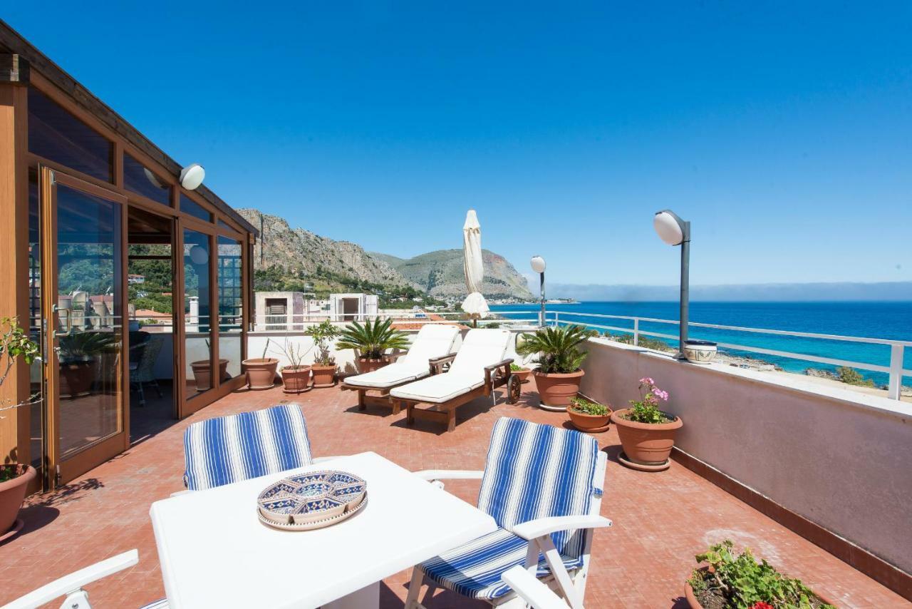 Casa Con Terrazza Sul Mare All'Addaura Palermo Kültér fotó