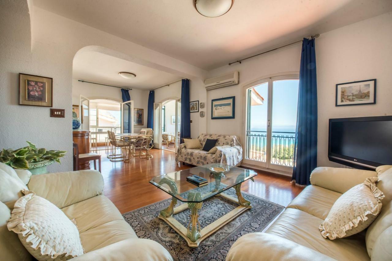 Casa Con Terrazza Sul Mare All'Addaura Palermo Kültér fotó